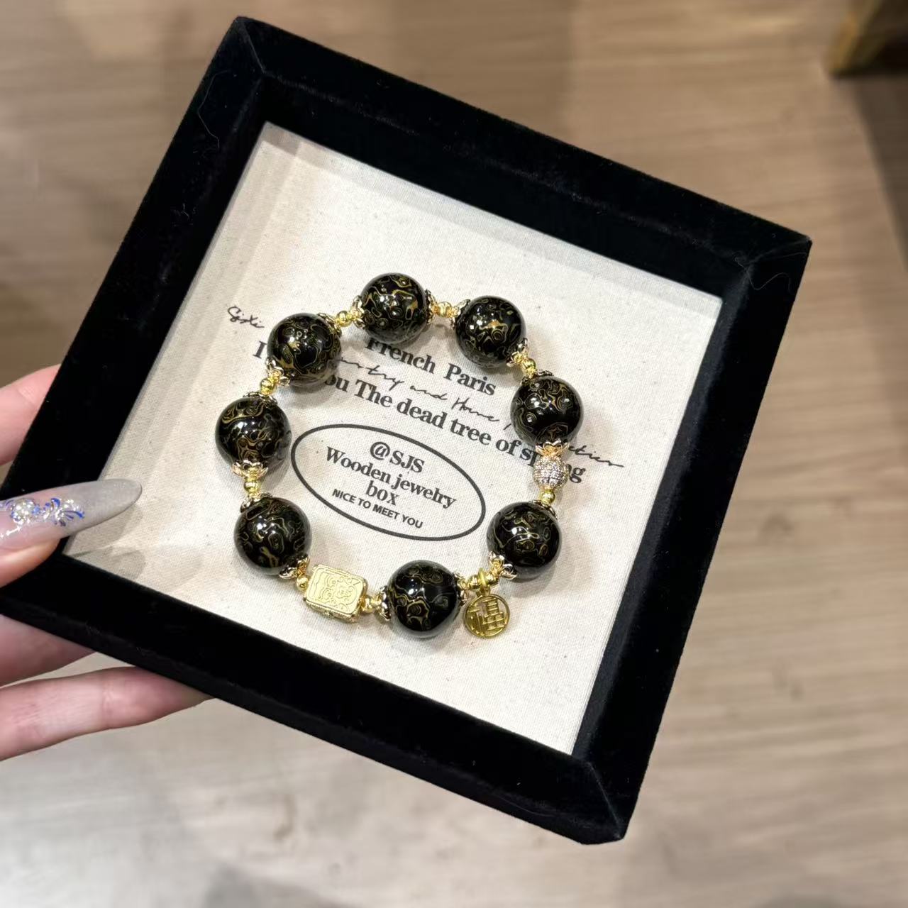 Black lacquer bracelet