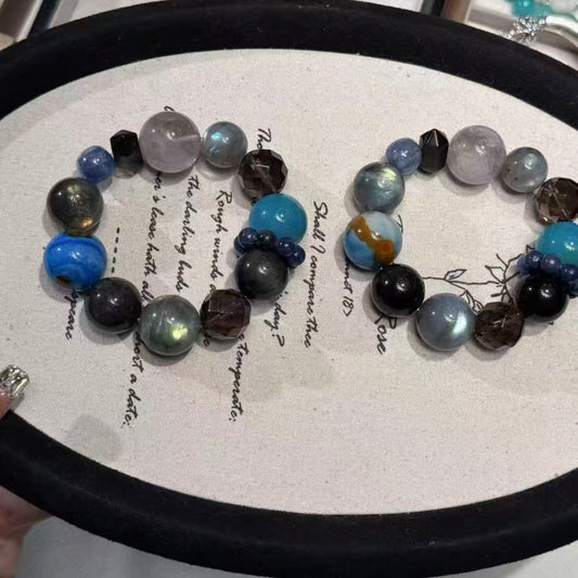 Labradorite with agate