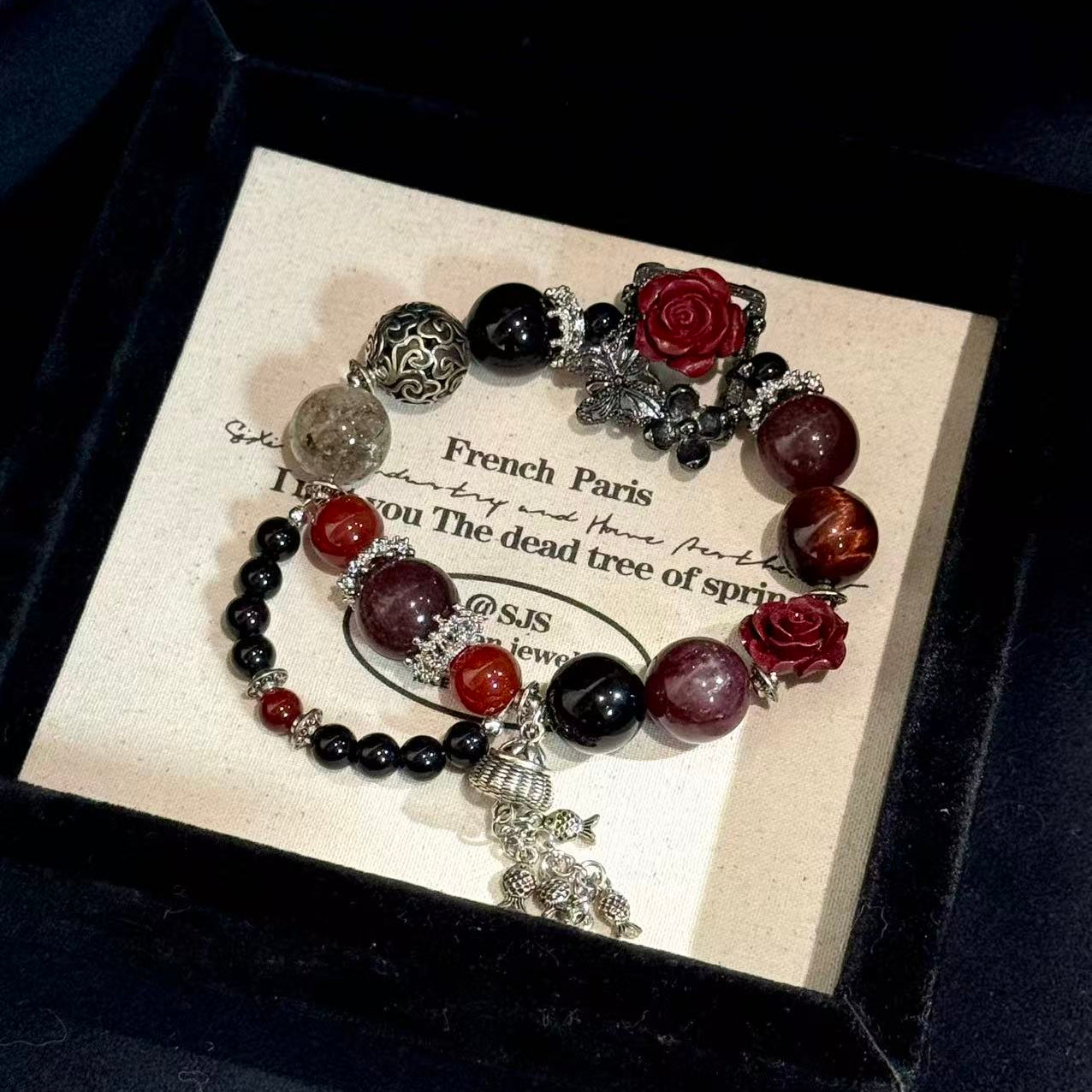 Flower charm bracelet