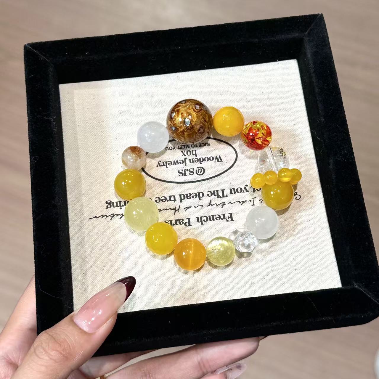 DIY lacquer bracelet