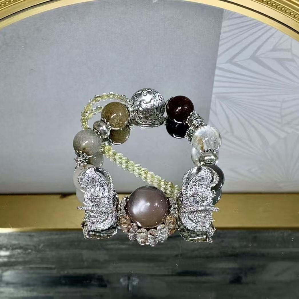 Moon stone with butterfly DIY