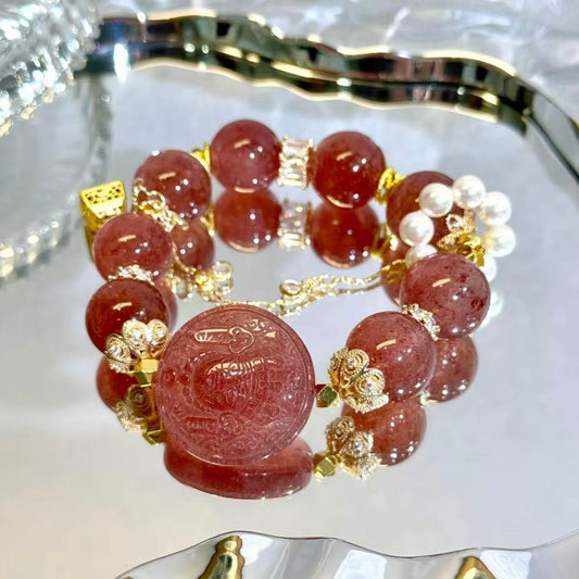 Straw berry quartz with a hand card